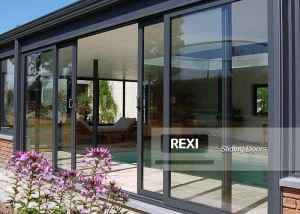 Uși glisante din aluminiu