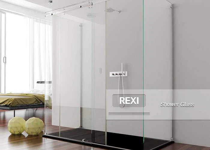 Ecran de duș din sticlă ecranată